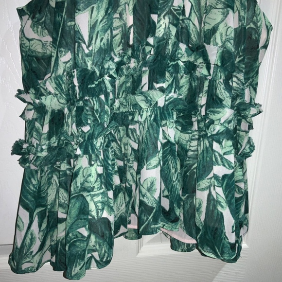 KAARI BLUE halter neckline Sleeveless botanical Blouse Sz XL ruffle hem - Picture 2 of 6